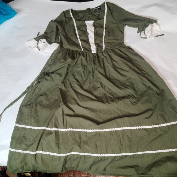 Scarlet Darkness olive green white trim whimsigoth colonial dress size L - Picture 3 of 6